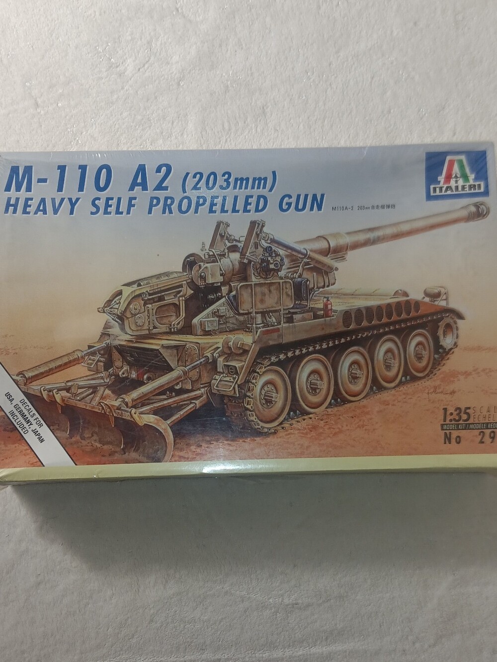 NIB M-110 A2 (203mm) Heavy Self Propelled Gun Model Kit - Tan